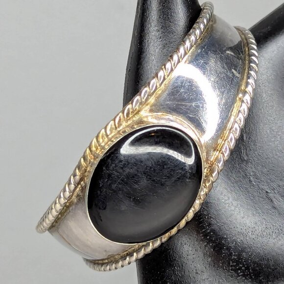Vintage Mexican Silver & Onyx Cuff Bracelet with Twist Accent One Size Fits Most - Picture 1 of 7